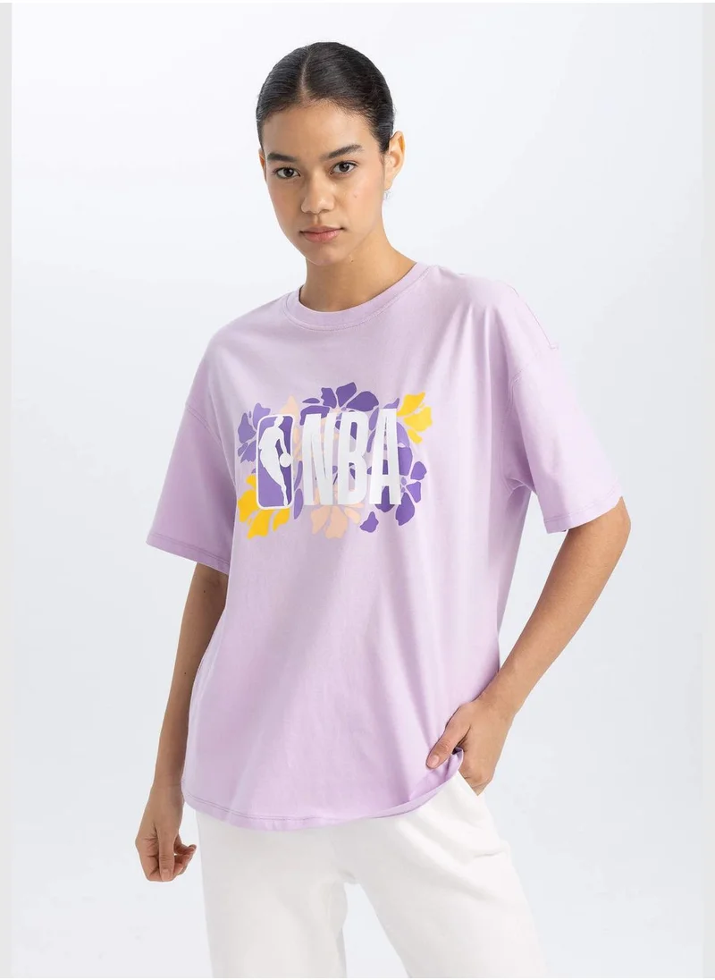 ديفاكتو Oversize Fit NBA Licensed Crew Neck Short Sleeve T-Shirt