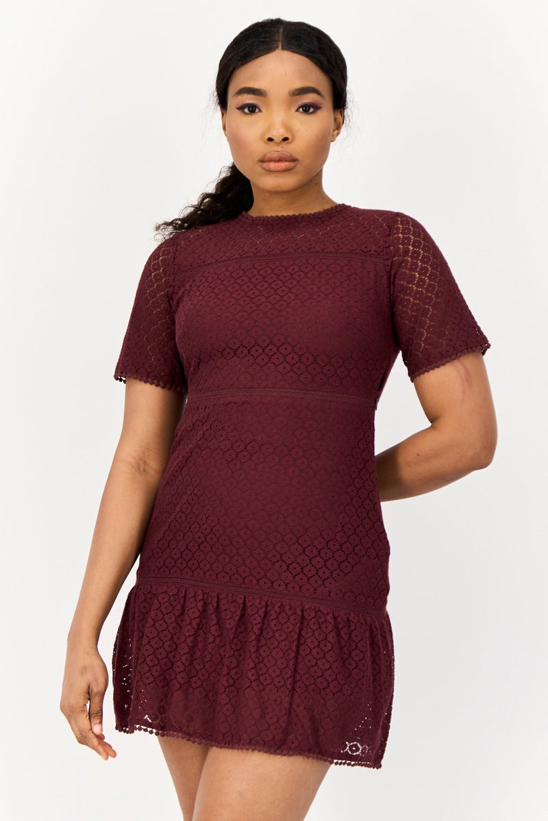 ONLY فستان ميني للنساء بتفاصيل عيون، بني - Image 1