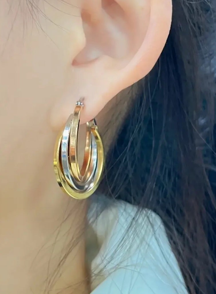 Attractives Elegant Trendy Stainless Steel 3 Tones Plated Earrings For Women - Image 2