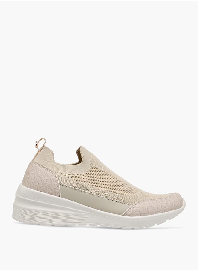 Flora Bella By Shoexpress Women's Textured Slip-On Sneakers with Pull Tab Detail  - Image 3