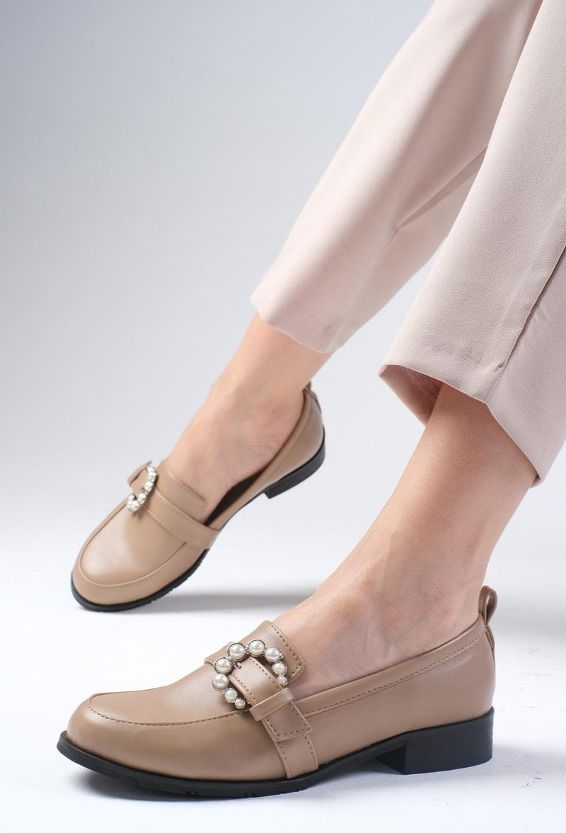 Mio Gusto Mink Color Pearl Buckle Women's Casual Flat Oxford Shoes  - Image 4