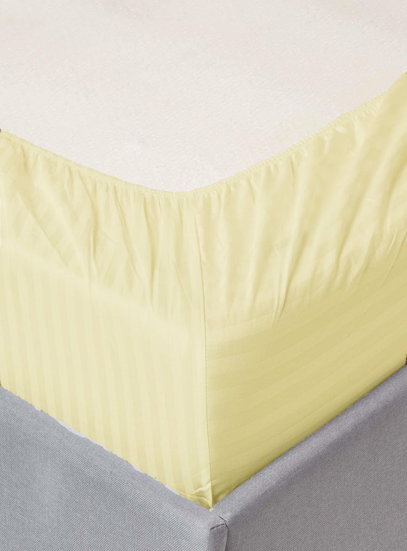 MAXQON Deep Fitted Bed Sheet with 2Pcs Pillow Covers, King (180x200+30CM), Color Cream - Image 2