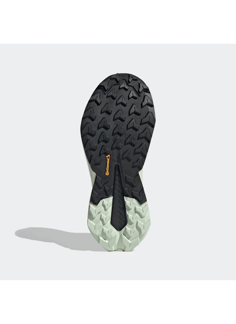 adidas تيريـكس تريل ميكر 2
