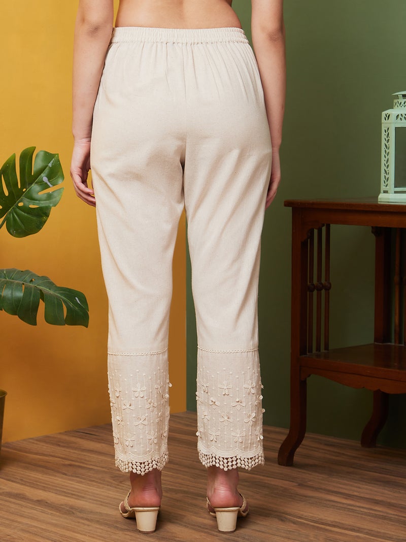 globus Women Floral Applique Lace Detailed Trouser - Image 3
