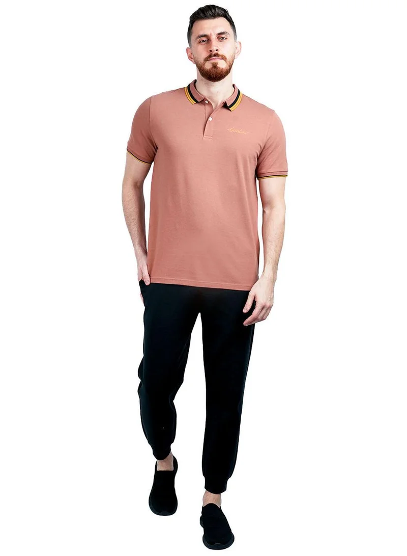 جيوردانو قميص بولو رجالي كلاسيكي بقصّة Slim Fit مع تطريز مميز