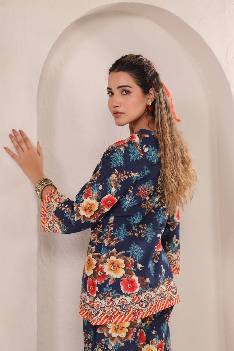 Label Flavia طقم كوردز باللون الأزرق البحري للنساء - Image 4