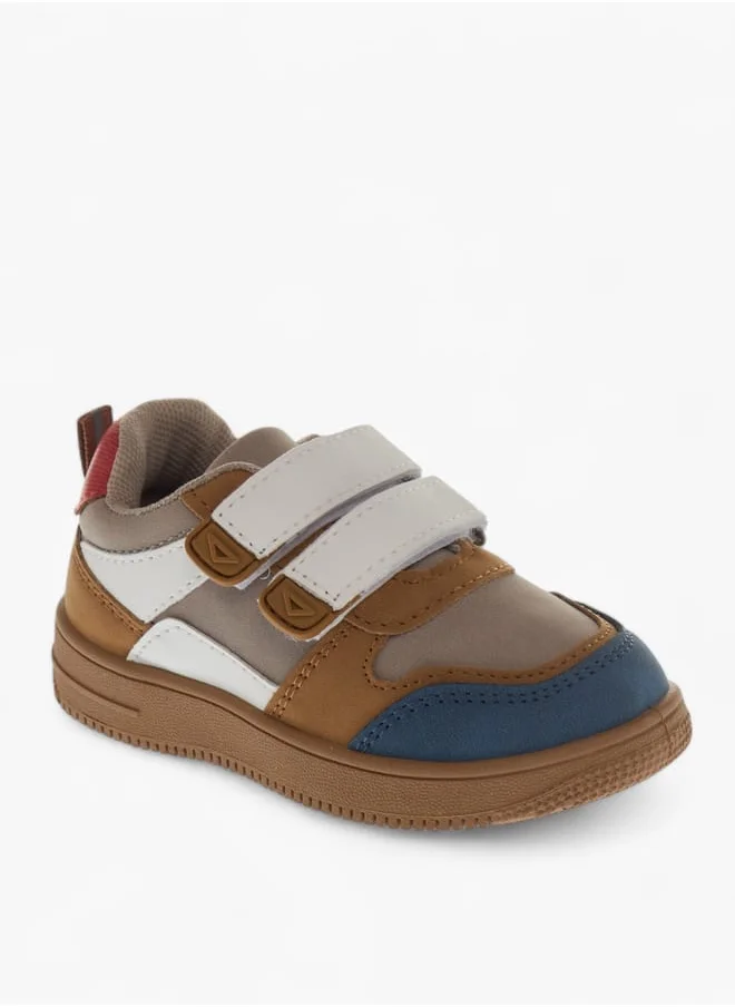 ال بي ال من شو اكسبرس Girls Panelled Sneakers with Hook and Loop Closure