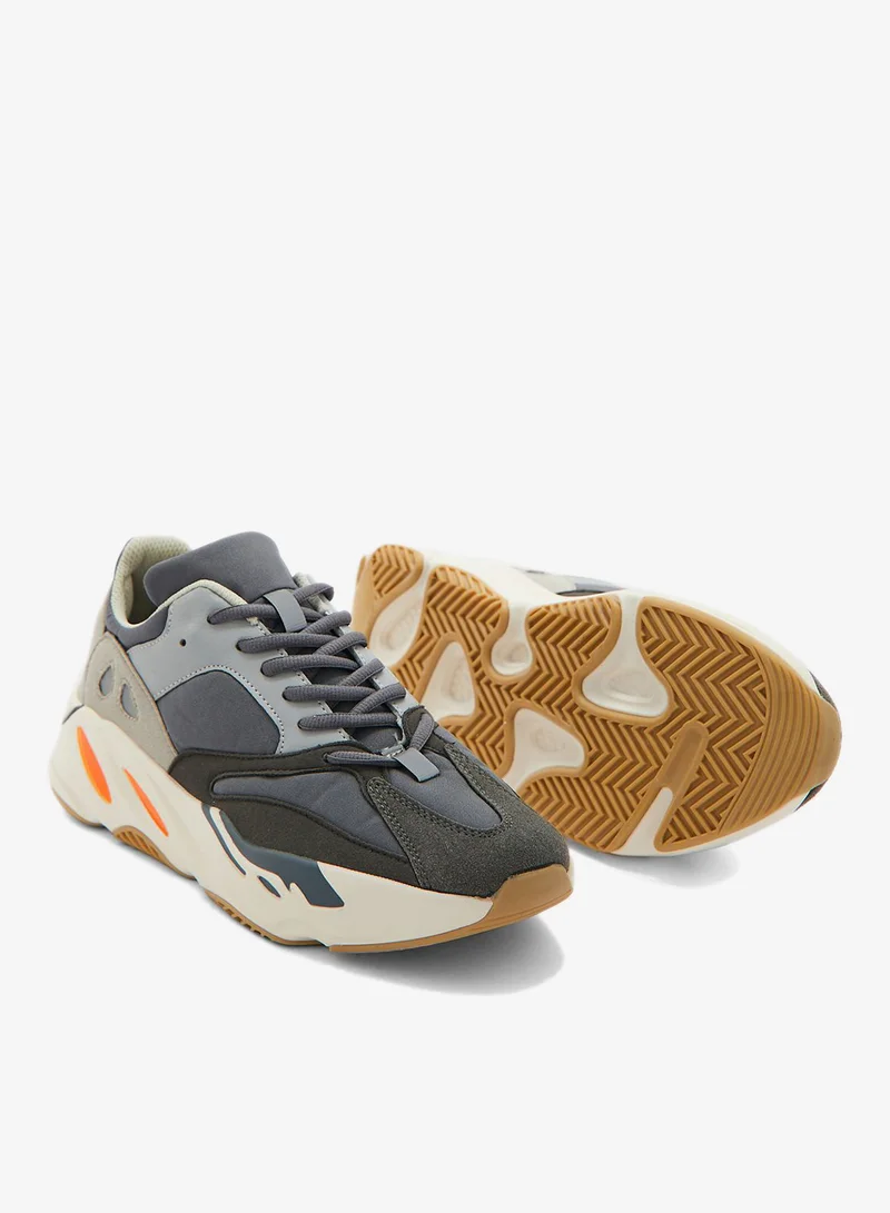 Seventy Five Casual Sneakers