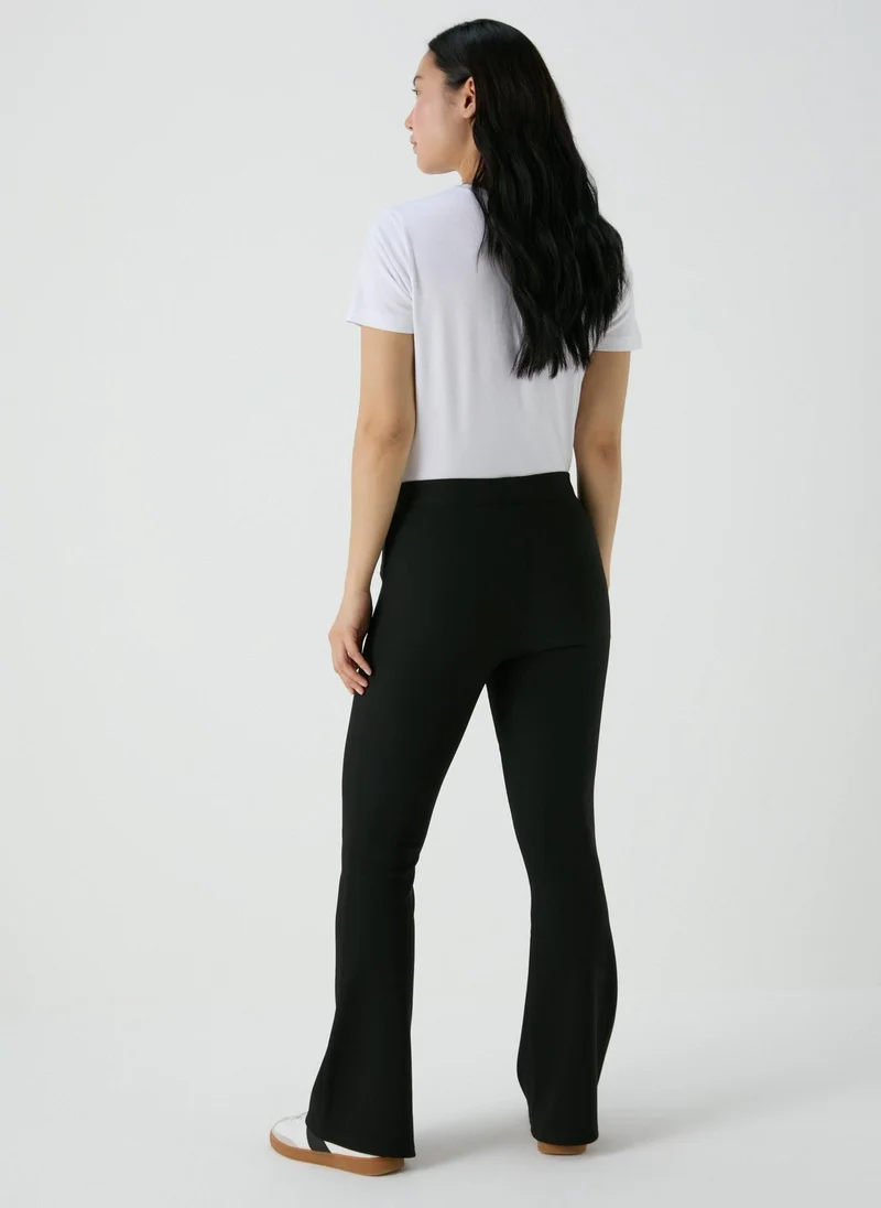 ماتلان Black Flared Leggings