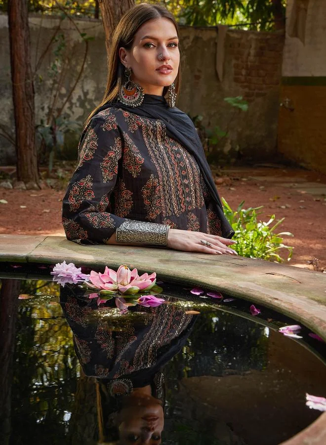 SASSAFRAS SASSAFRAS Black Floral Straight Kurta with Pants and Dupatta Set