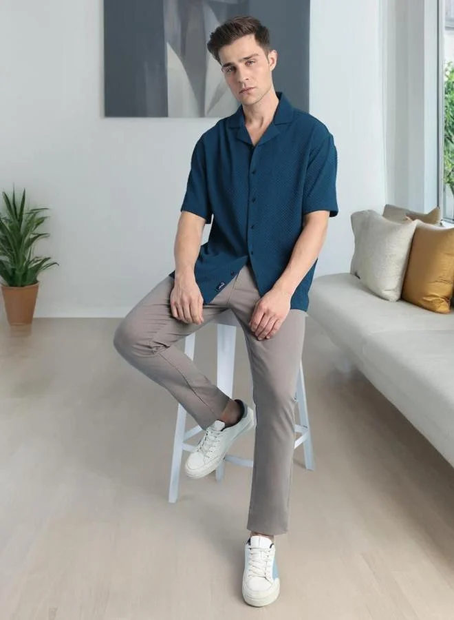 دينيس لينغو قميص كاجوال بقصة مريحة وتفاصيل بارزة الملمس