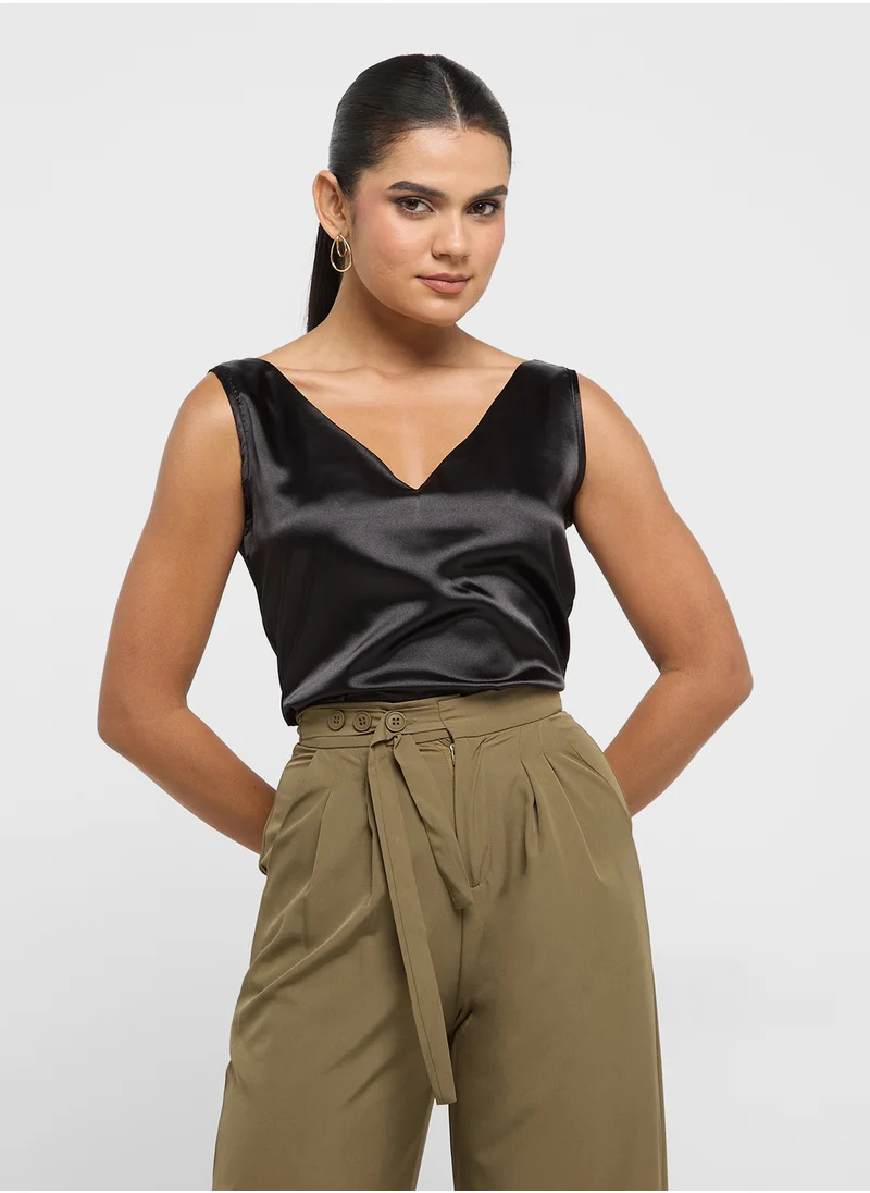 ELLA Sleevless V Neck Cami