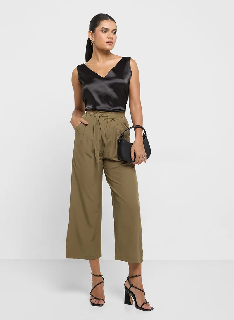 ELLA Sleevless V Neck Cami