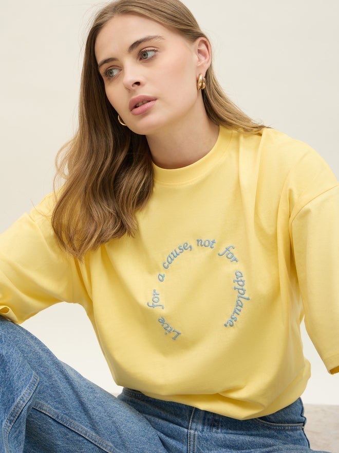 Styli Oversized Dropped Shoulder Embroidered Slogan T-Shirt - Image 4