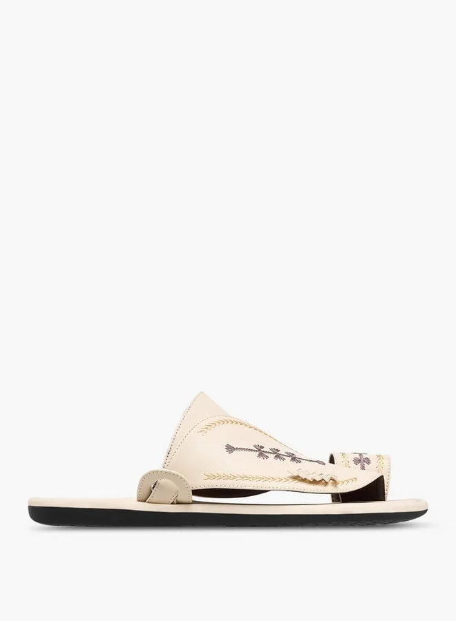 الواحة صنادل عربية مطرزة سهلة الارتداء