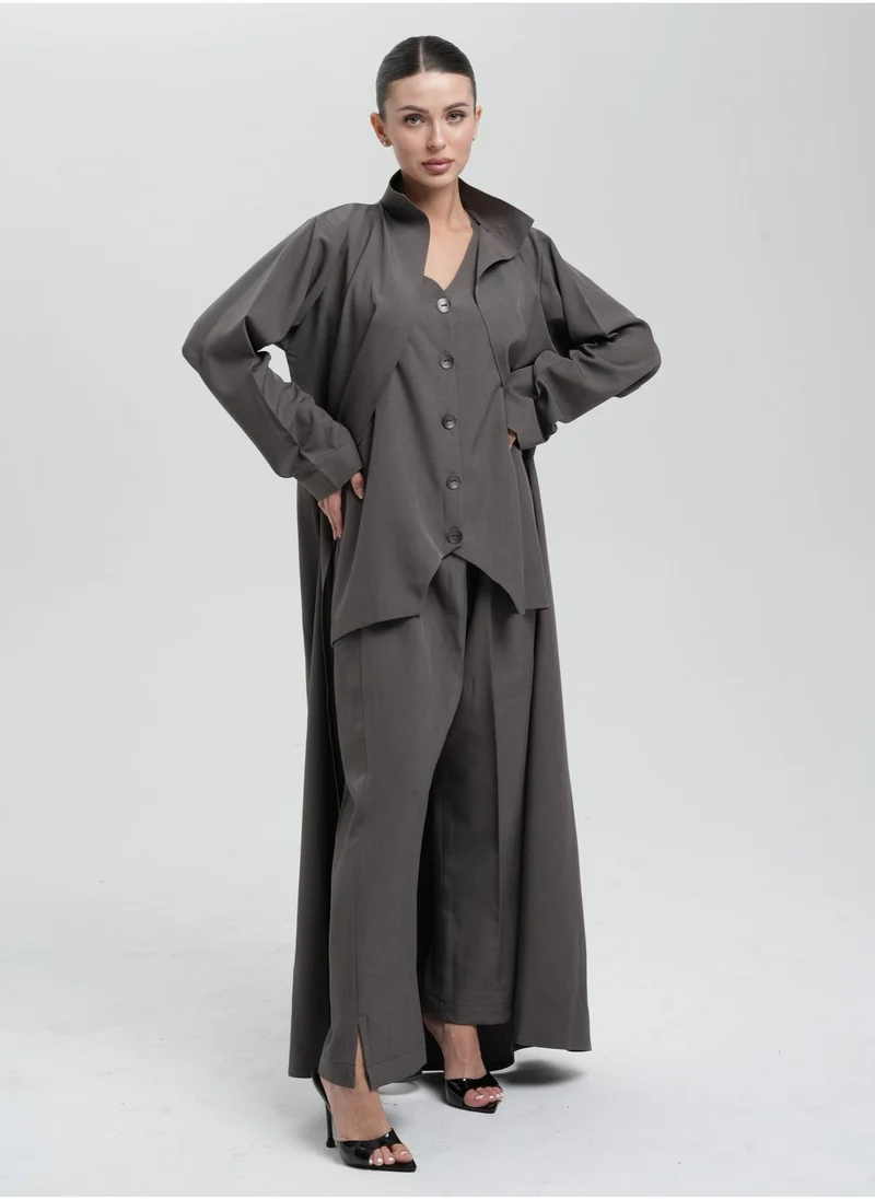 Meem by Mariyah Front open abaya with vest and pants