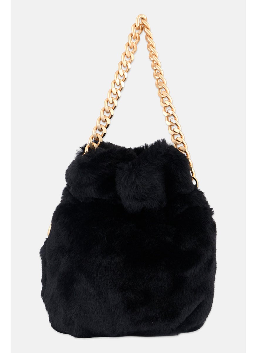 Jessica Simpson - Women Fax Fur Cross Body Bag 24 H x 26 L x 8,5 W cm, Black - Image 1