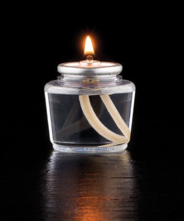 D'light Online HD15 Liquid Votive Candles Fuel Cells - 15 Hour Burn Time Liquid Wax Disposable Clear Plastic Fuel Cells for Wedding Hotel, Restaurant Tables and Emergency Candles - Set of 96 - Image 4