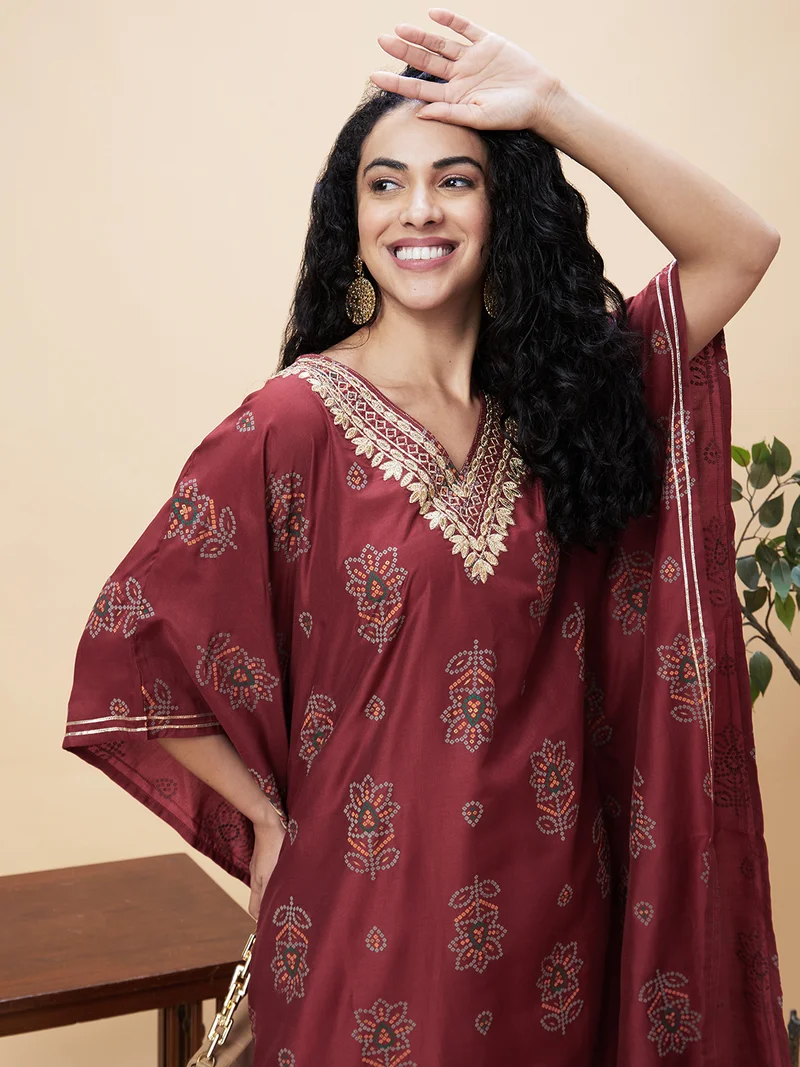 globus Women Floral Bandhani Print Asymmetric Hem Kaftan Kurta