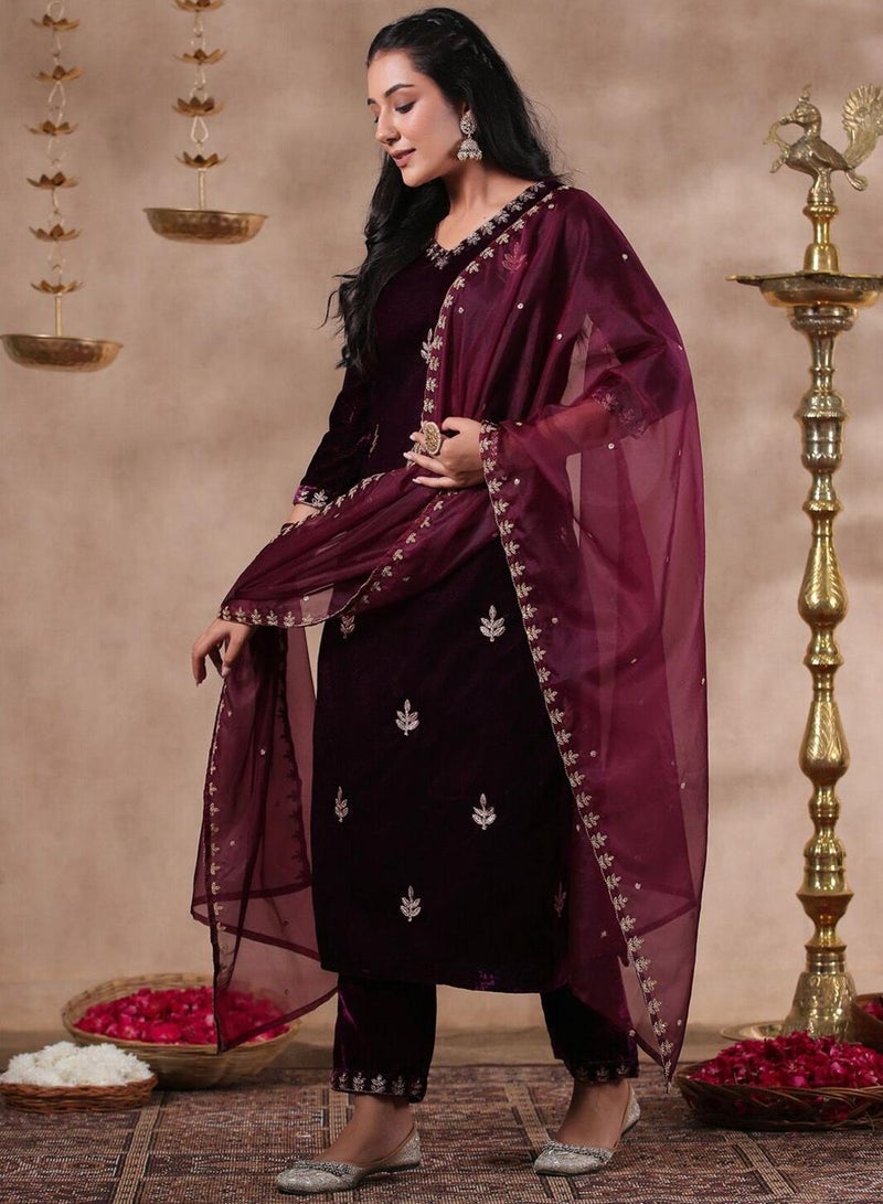 ISHIN Women's Purple Velvet Self Design Full Length Palazzo Kurta Set  - Image 3