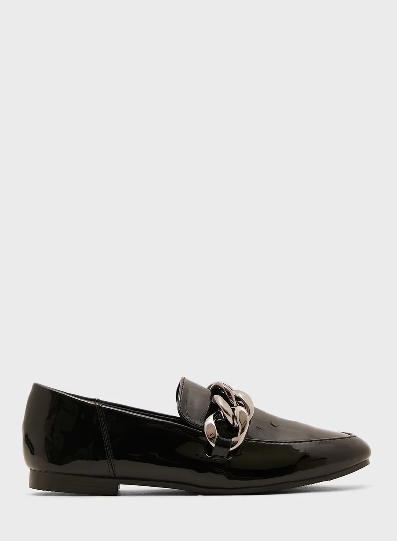 Deezee @ CCC Chain Detail Moccasins