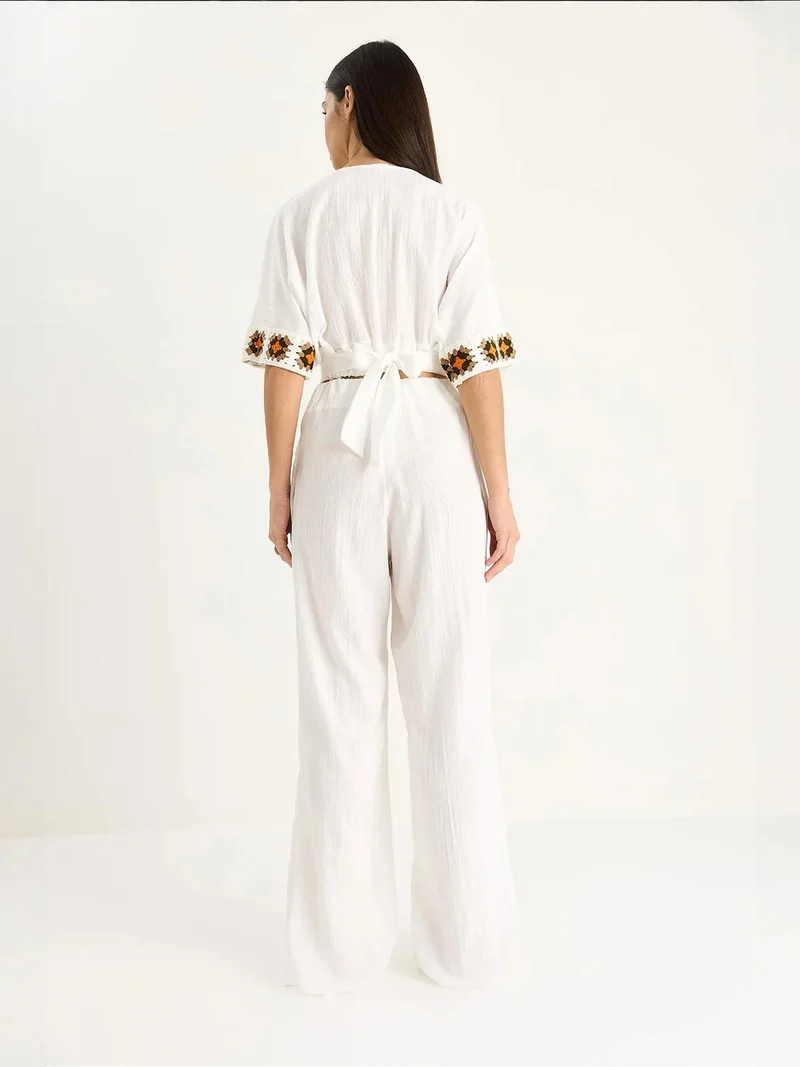 Bianco Lucci LUCCI Textured V-Neck Crop Two-Piece Set
