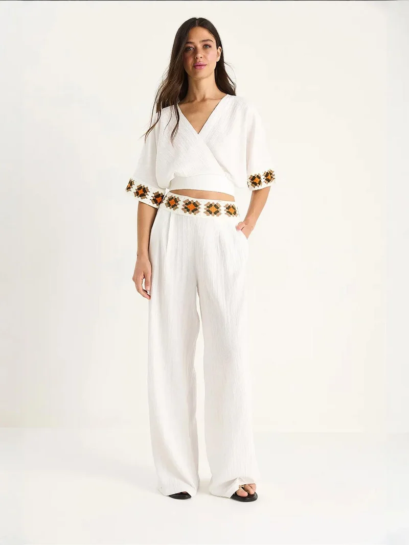 Bianco Lucci LUCCI Textured V-Neck Crop Two-Piece Set