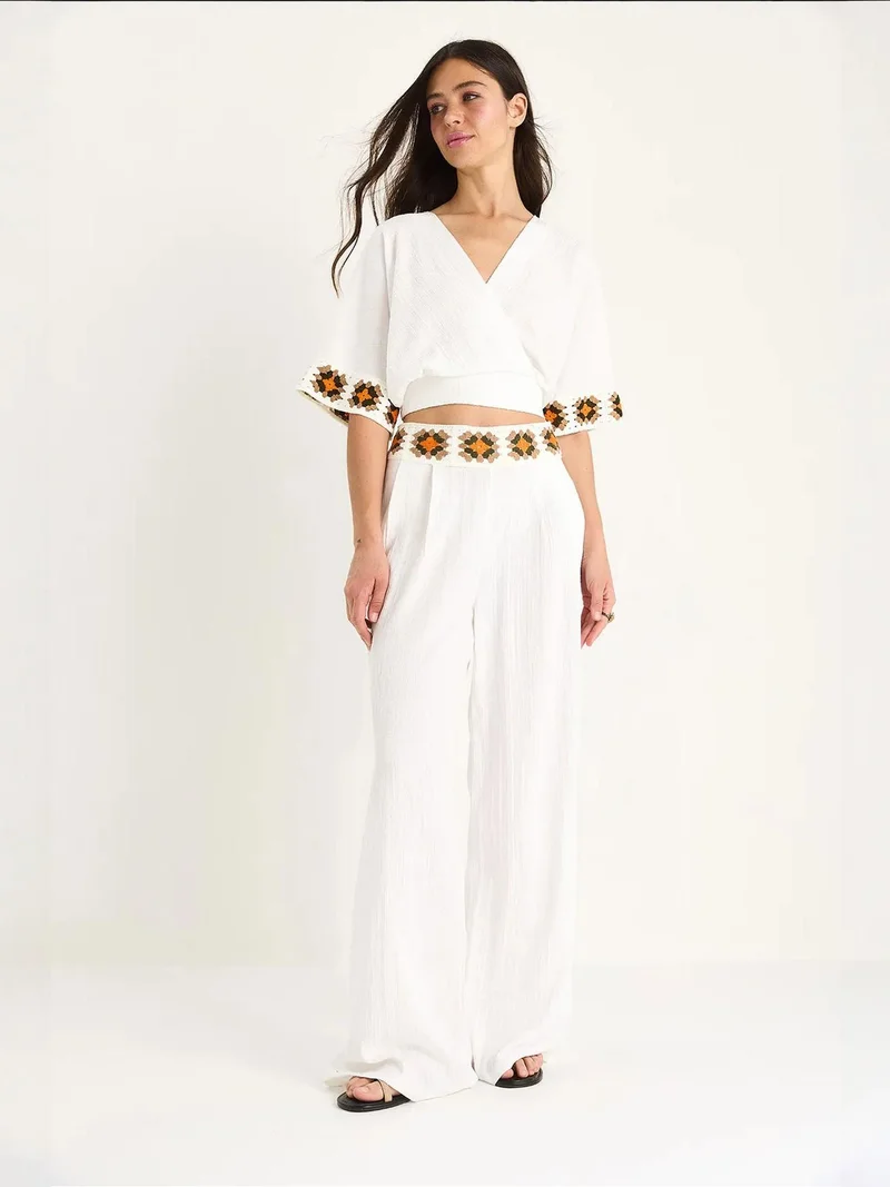 Bianco Lucci LUCCI Textured V-Neck Crop Two-Piece Set