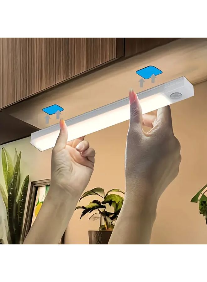مصباح ليلي قابل لإعادة الشحن عبر USB يعمل بحساس الحركة، 3.94 بوصة، ضوء دافئ، مثبت على الحائط - Image 1