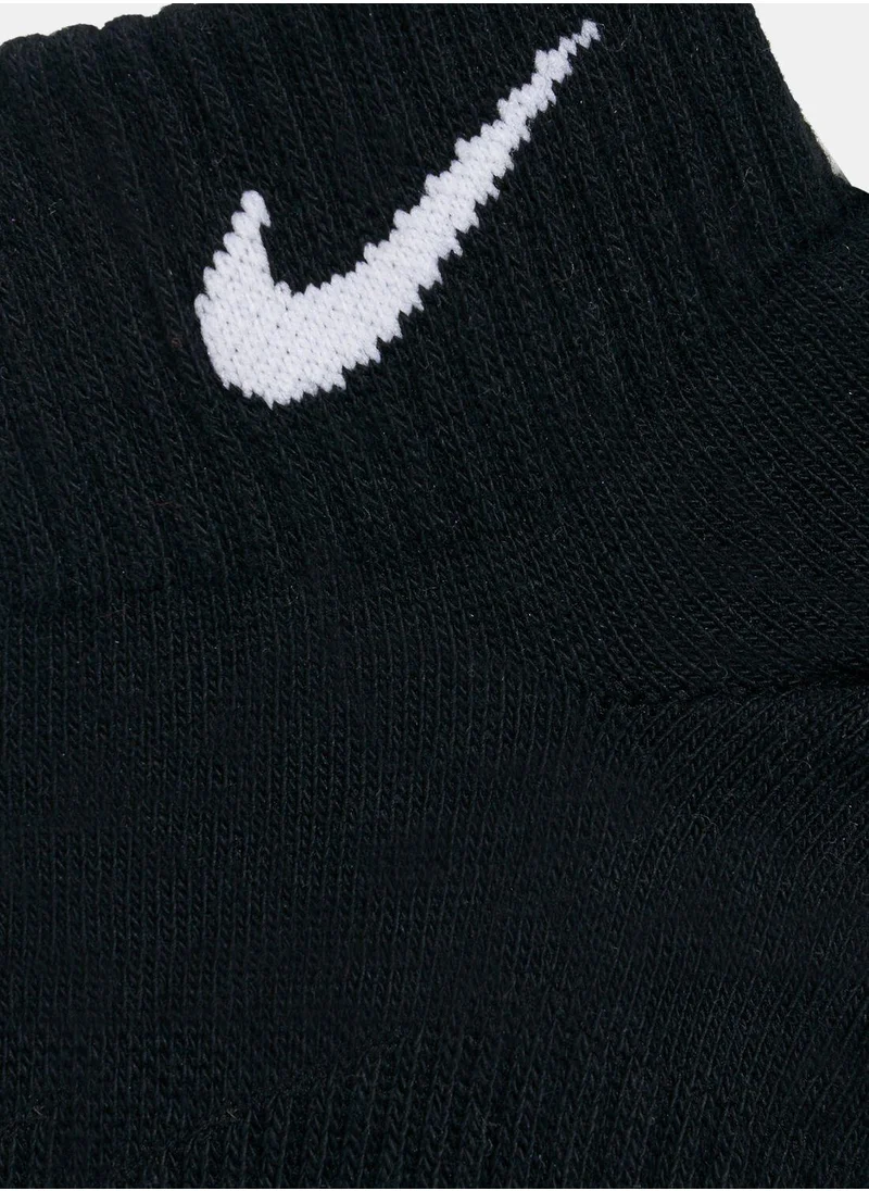 نايكي Men's Performance Quarter Socks (3 Pack)