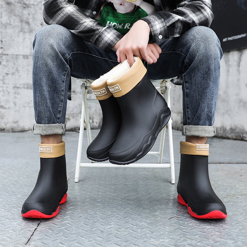Rain Boots For Couples New Fashion British Rain Boots Plastic Waterproof Rain Boots Outdoor Non-Slip Rain Boots Thick Bottom Water Shoes For Men And Women - Image 3