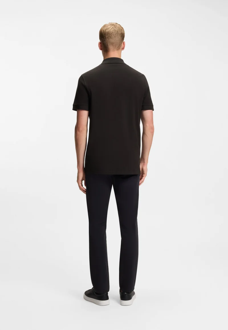 بوس تيشيرت بولو قطن بي كيه بطبعة شعار