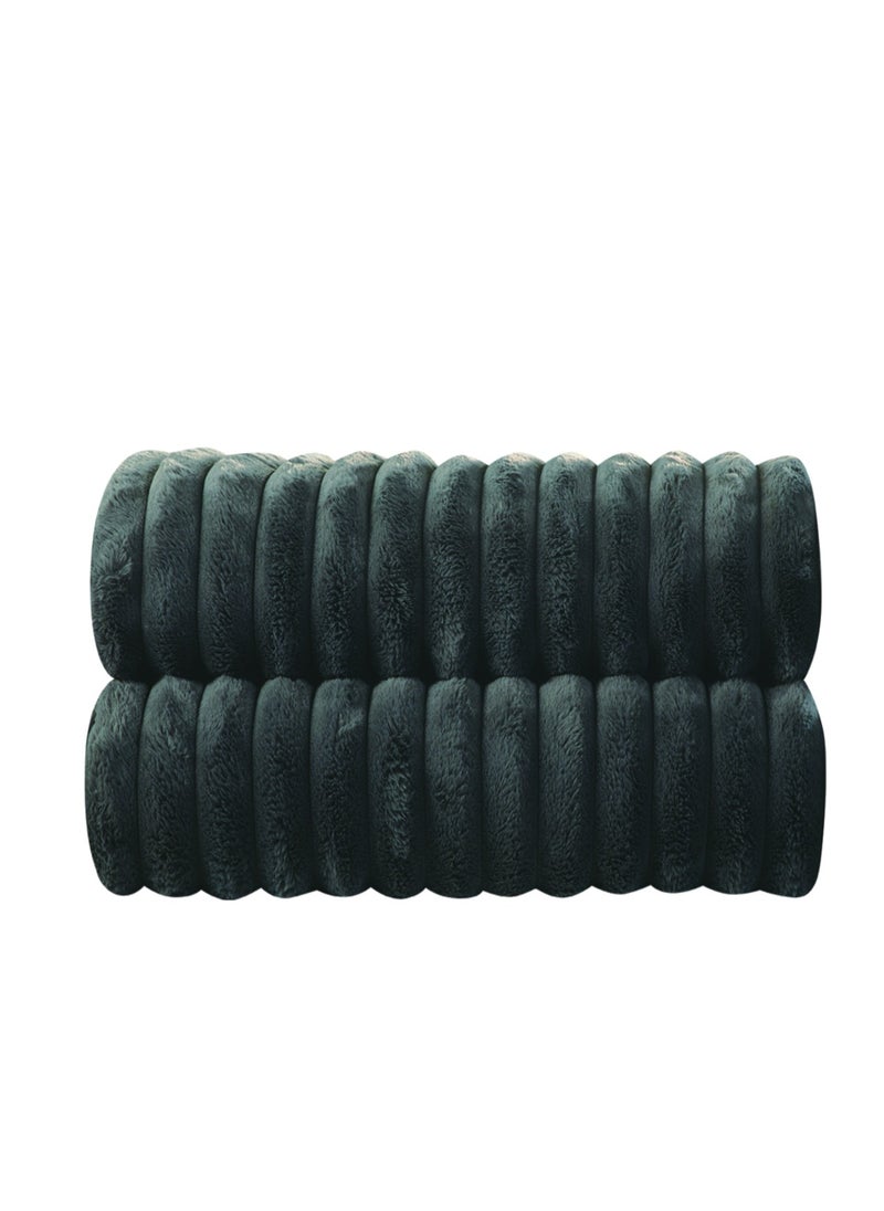 Noomi - 7 Pieces Winter Comforter Set One Velvet Side And One Side Fur King Size 240x260 cm - Image 1