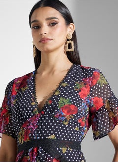 Hope & Ivy Floral Print Dress With Contrast Lace Detail  - Image 3