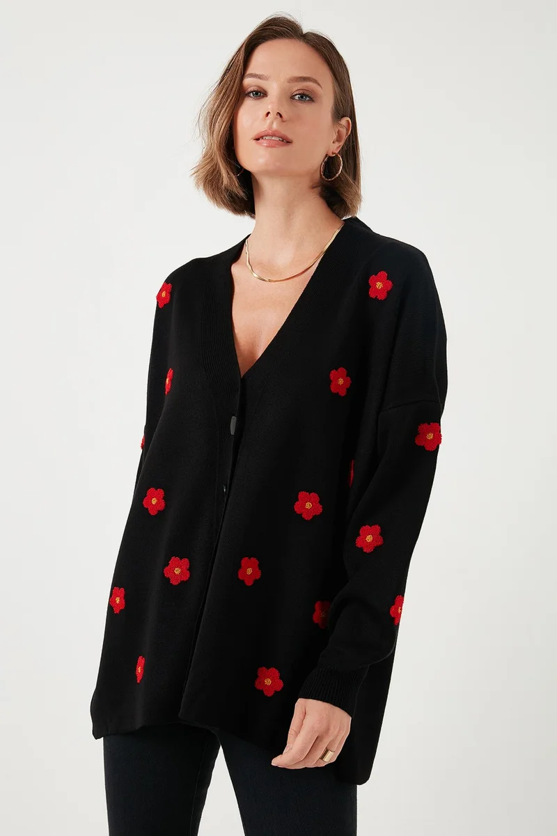 ليلا Oversize Fit Floral Buttoned V Neck Soft Acrylic Women's Cardigan 4616192