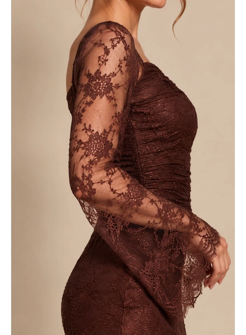 2Trendy Women's Brown Maxi Lace Dress with Square Neckline and Wide Bell Sleeves