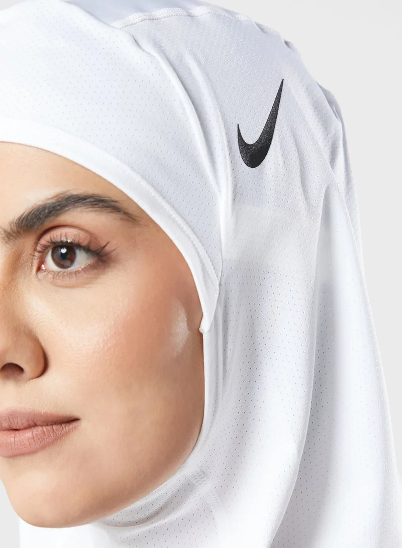 Nike Pro 2.0 Hijab