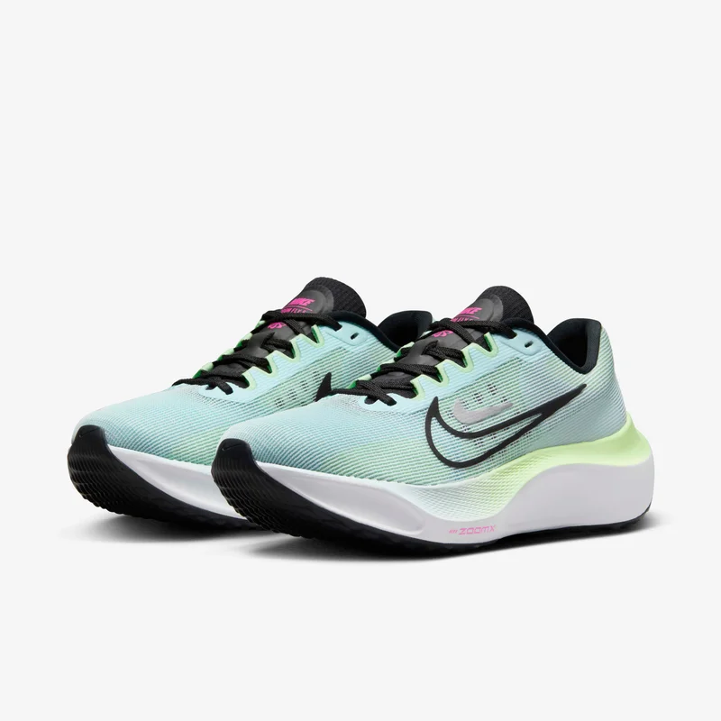 Nike Women's Zoom Fly 5 Road Running Shoe