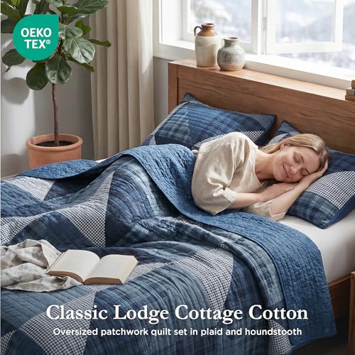 Woolrich John Rich & Bros. Woolrich Reversible Quilt Set - Cottage Styling Reversed to Solid Color, All Season Lightweight Coverlet, Cozy Bedding Layer, Matching Shams, Oversized King/Cal King, Olsen Geometric Blue - Image 2