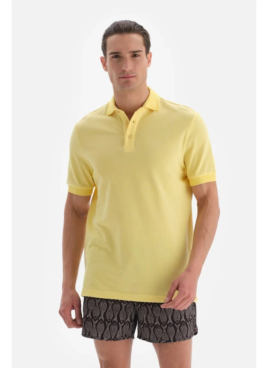 داجي Light Yellow Pique Polo Neck T-Shirt
