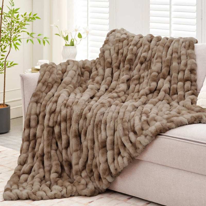 VFROO Ultra Soft Luxury Faux Fur Throw Blanket for Counch Fuzzy Fluffy Plush Warm Cozy Elegant Wrinkled Blanket for Sofa Bedroom Living Room (50""x60"" Tie-dye Coffee) - Image 3