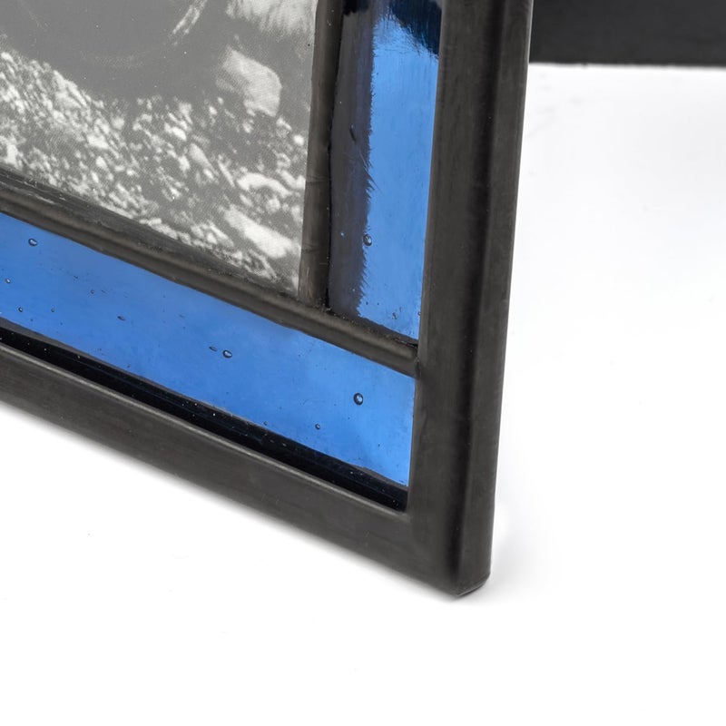 J Devlin Glass Art 5x7 Blue Stained Glass Picture Frame â€“ Vertical or Horizontal Display Pic 324-57HV - Image 5