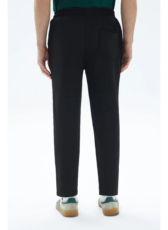 Wecre8 Black Plain Sweatpants