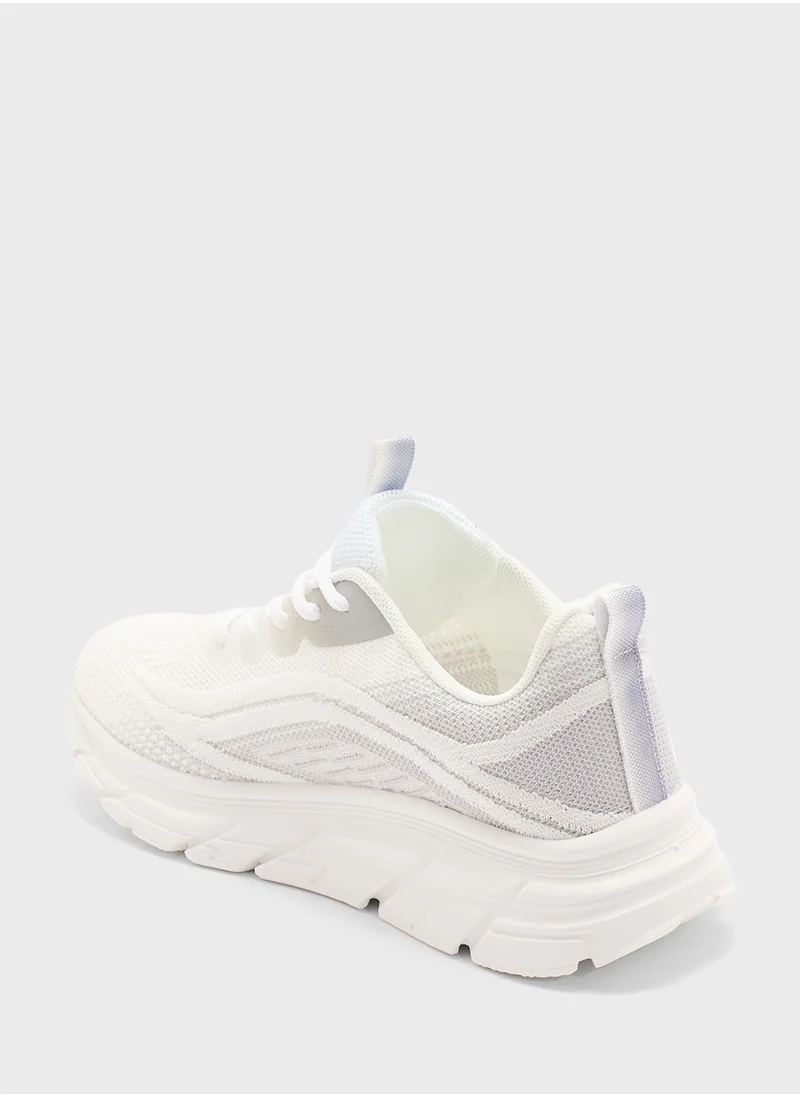 جينجر Lace Up Knit Sneaker
