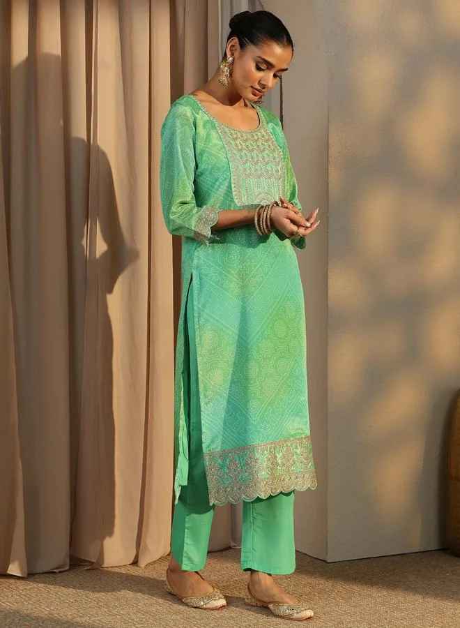لباس Green Bandhani Printed Straight Kurta, Trousers and Dupatta Set