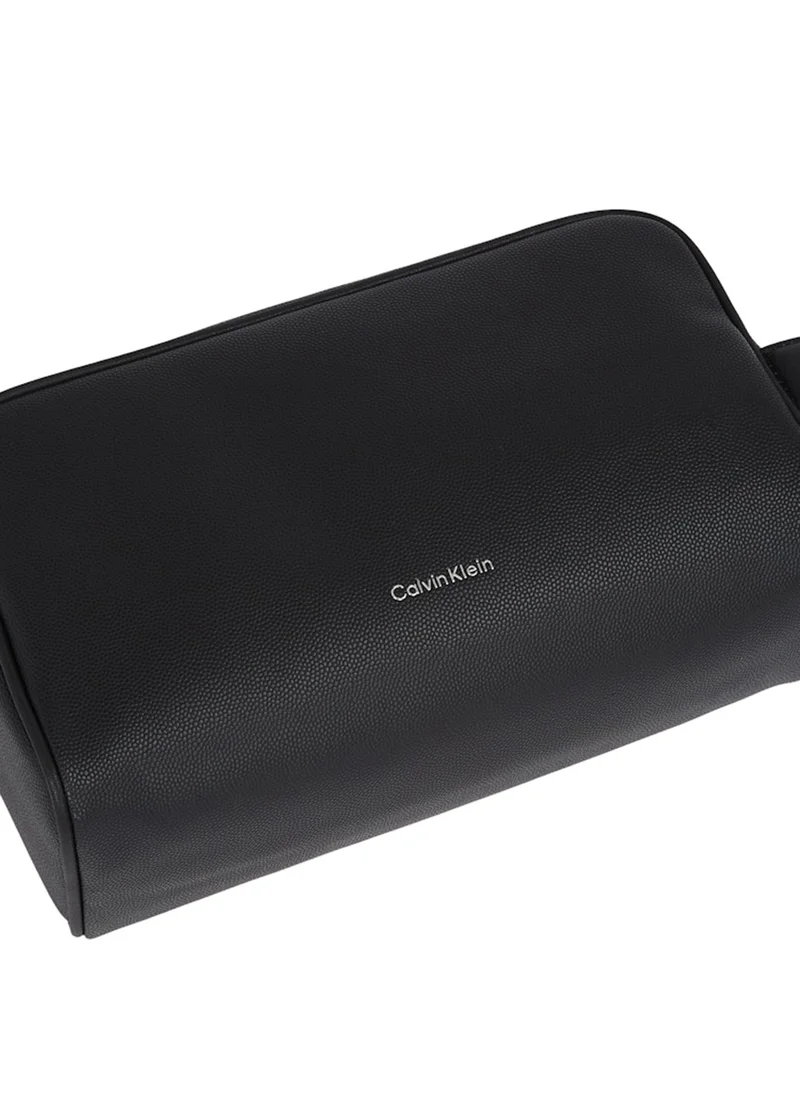 CALVIN KLEIN Logo Detailed Toiletry Bags