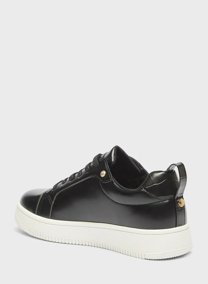 shoexpress Casual Shoes