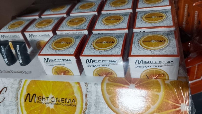 Might Cinema Magic Whitening Foundation with Vitamin C Waterproof 50g Model 1389 - Shade 101 - Image 4