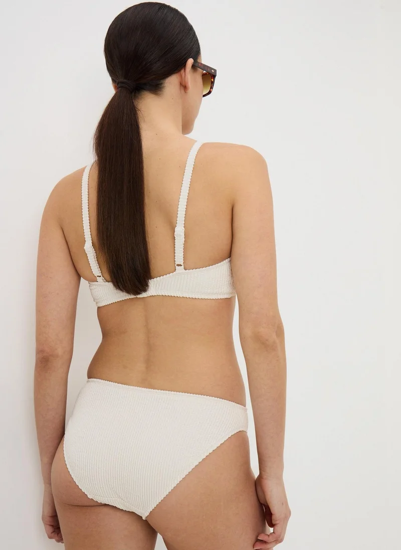 ماتلان Cream Textured High Leg Bikini Bottoms