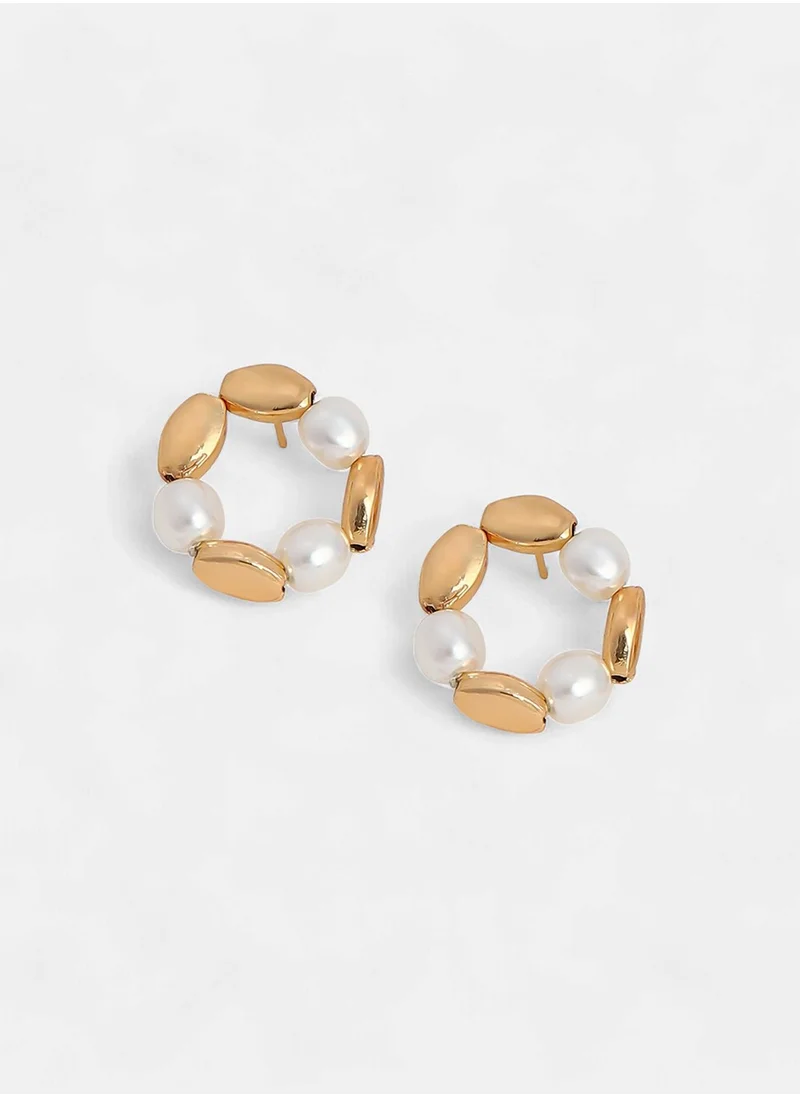 SOHI Artificial Beaded Contemporary Loop Stud Earrings